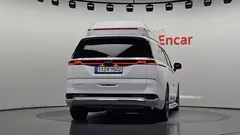 2023 Kia Carnival Diesel 9-Seater Hi-Limousine — фото 4
