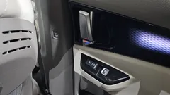 2023 Kia Carnival Diesel 9-Seater Hi-Limousine — фото 17