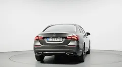 2022 Mercedes-Benz A-Class A220 Sedan — фото 4