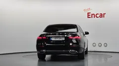 2022 Mercedes-Benz E-Class E350 4MATIC Avantgarde — фото 4
