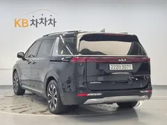 2023 Kia Carnival Diesel 9-Seater Noblesse — фото 2