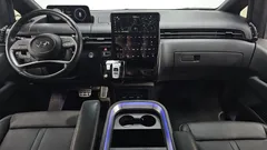 2023 Hyundai Staria L3.5 Lounge 9-Seater — фото 7