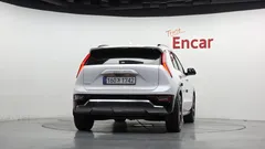 2023 Kia Niro Signature — фото 4