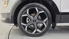 2023 Kia Niro Signature — фото 5