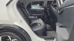 2023 Kia Niro Signature — фото 12