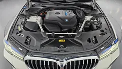 2022 BMW 5-Series 530e M Sport — фото 6