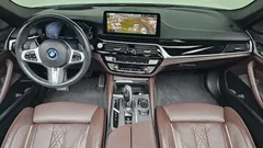 2022 BMW 5-Series 530e M Sport — фото 7
