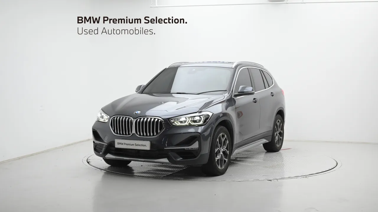 2022 BMW X1 xDrive 20i xLine