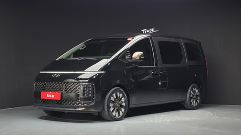 2023 Hyundai Staria 4WD Lounge 9-Seater