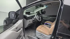 2023 Hyundai Staria 4WD Lounge 9-Seater — фото 10