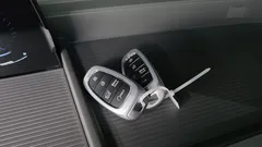 2023 Hyundai Staria 4WD Lounge 9-Seater — фото 20