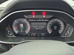 2023 Audi Q3 35 TDI Sportback — фото 6