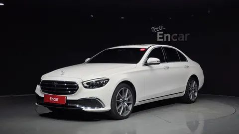 2022 Mercedes-Benz E-Class E300e 4MATIC Exclusive