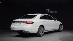 2022 Mercedes-Benz E-Class E300e 4MATIC Exclusive — фото 2