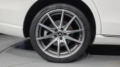 2022 Mercedes-Benz E-Class E300e 4MATIC Exclusive — фото 5