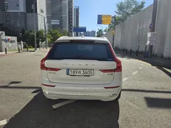 2023 Volvo XC60 B5 Ultimate Bright — фото 4