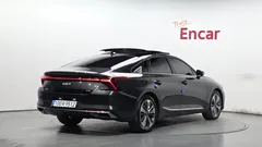 2023 Kia K8 Signature — фото 2