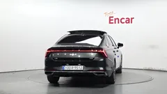 2023 Kia K8 Signature — фото 4