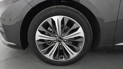 2023 Kia K8 Signature — фото 5