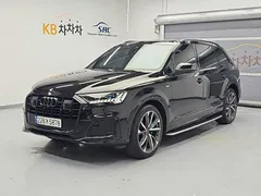 2023 Audi Q7 50 TDI Quattro Premium — фото 1