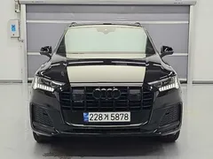 2023 Audi Q7 50 TDI Quattro Premium — фото 2