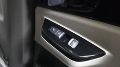 2023 Kia Carnival Gasoline 9-Seater Hi-Limousine — фото 19