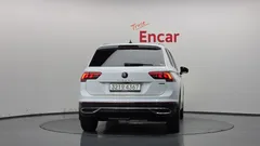 2022 Volkswagen Tiguan 2.0 TDI 4-Motion Premium — фото 4