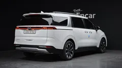 2023 Kia Carnival Diesel 9-Seater Prestige — фото 2