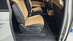 2023 Kia Carnival Diesel 9-Seater Prestige — фото 11