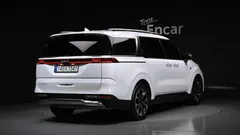 2023 Kia Carnival Diesel 9-Seater Signature — фото 2