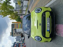 2024 Mini Cooper Convertible Classic, 연두색 — фото 9