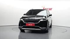 2023 Kia Carnival Diesel 9-Seater Prestige — фото 3