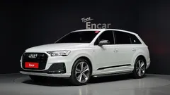 2022 Audi Q7 55 TFSI Quattro Premium — фото 11