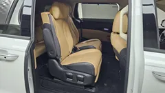 2023 Kia Carnival Diesel 7-Seater Signature — фото 11