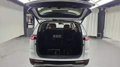 2023 Kia Carnival Diesel 7-Seater Signature — фото 17
