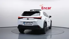 2024 Lexus UX 2.0 2WD — фото 4