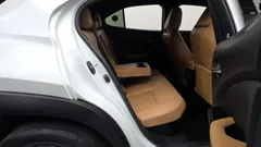 2024 Lexus UX 2.0 2WD — фото 11