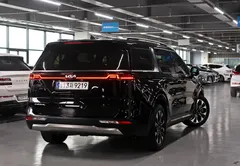 2023 Kia Carnival Diesel 9-Seater Noblesse — фото 2
