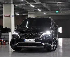 2023 Kia Carnival Diesel 9-Seater Noblesse — фото 11