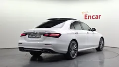 2022 Mercedes-Benz E-Class E350 4MATIC AMG Line — фото 2