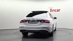 2022 Mercedes-Benz E-Class E350 4MATIC AMG Line — фото 4