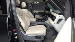 2023 Land Rover Defender 110 D250 SE — фото 11