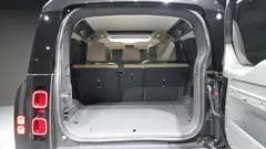 2023 Land Rover Defender 110 D250 SE — фото 20