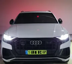 2022 Audi Q8 55 TFSI Quattro Premium — фото 1