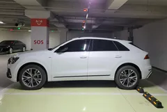 2022 Audi Q8 55 TFSI Quattro Premium — фото 3