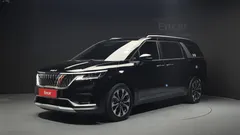 2023 Kia Carnival Diesel 9-Seater Prestige — фото 1