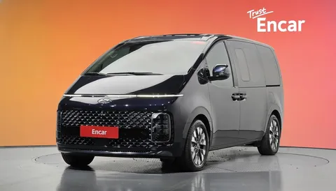 2022 Hyundai Staria Lounge 9-Seater