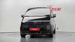 2022 Hyundai Staria Lounge 9-Seater — фото 3