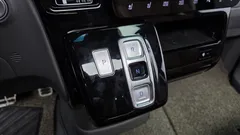 2022 Hyundai Staria Lounge 9-Seater — фото 9