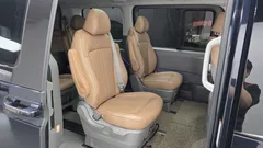 2022 Hyundai Staria Lounge 9-Seater — фото 12